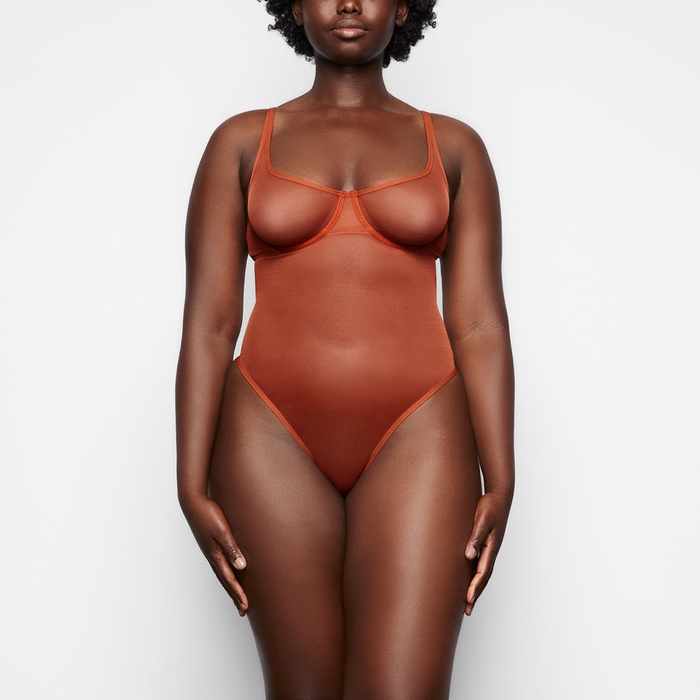 SKIMS ULTRA FINE MESH BODYSUIT in Chile NEW